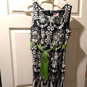Dress size 12 cotton, black, white and green ribbon belt.